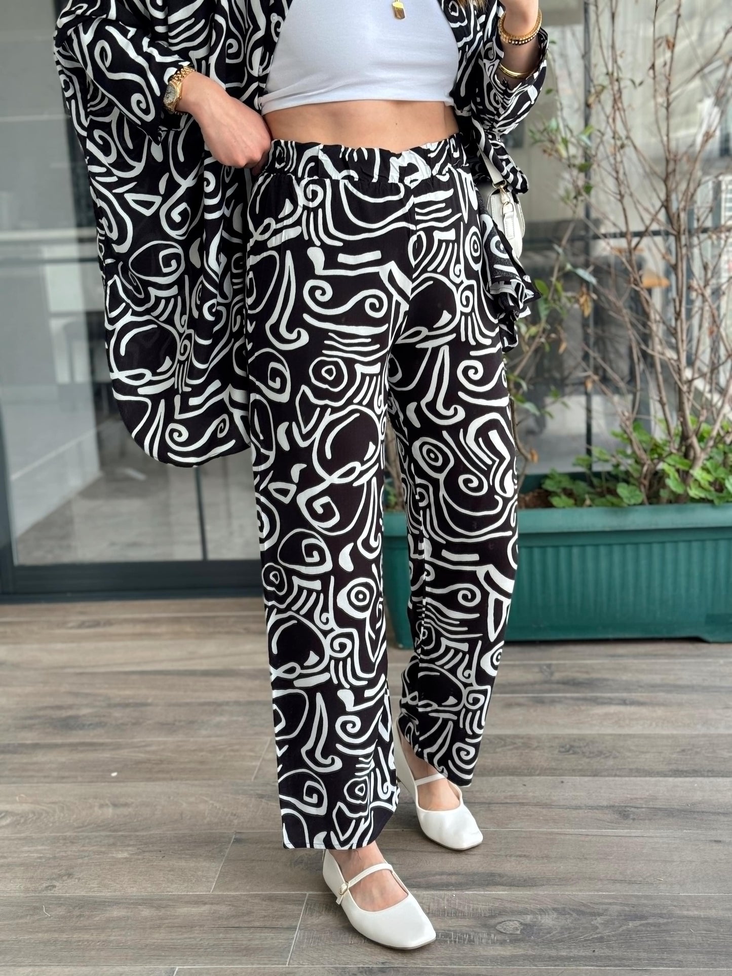 Desenli Viskon Takım - SİYAH