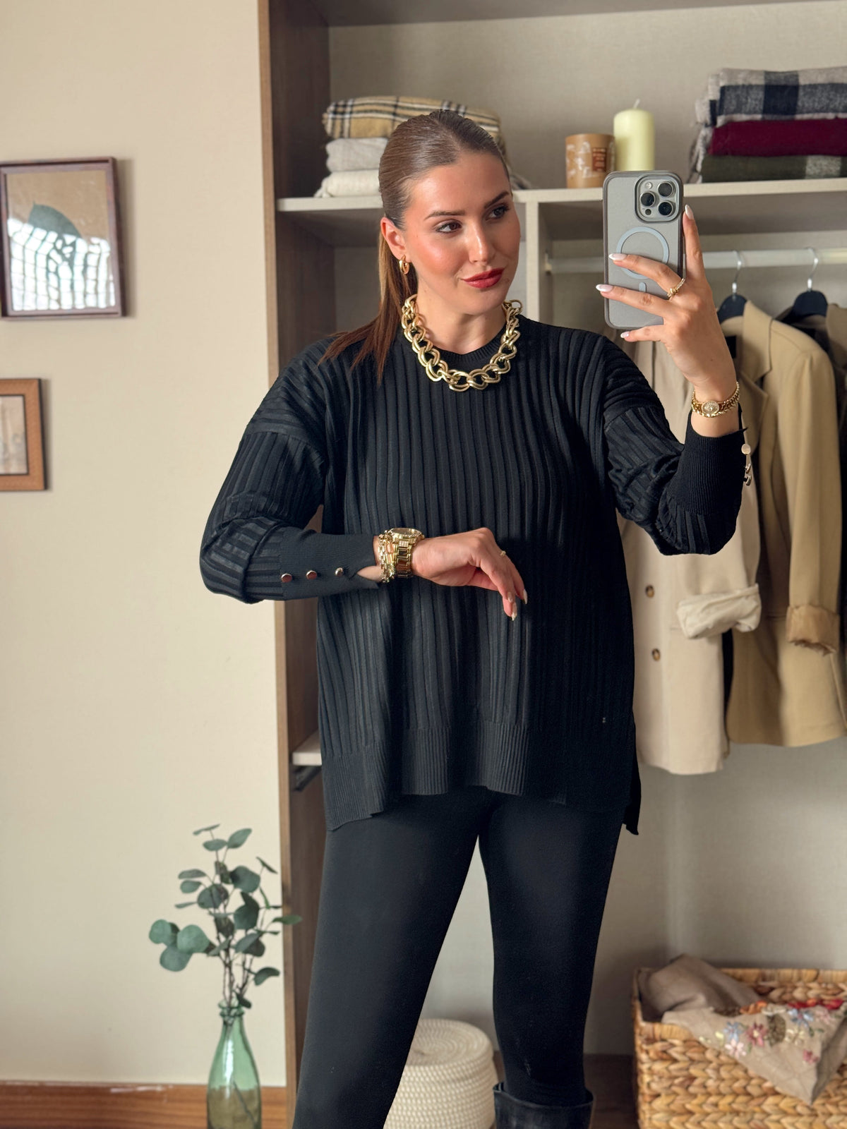Oversize kesim düğmeli bol kazak Siyah