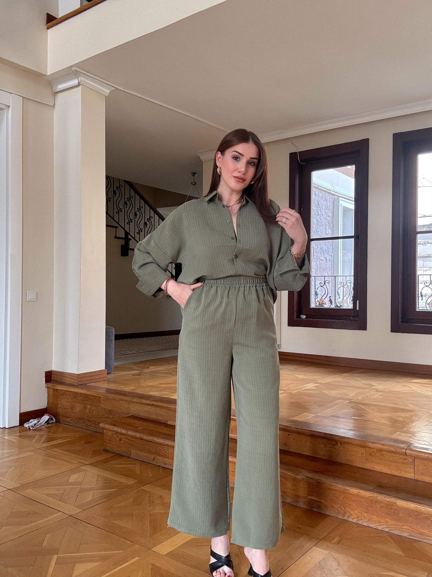 Gömlekli Çizgili Tensel Takım-Yeşil