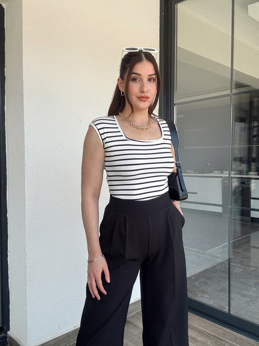 Kare Yaka Çizgili Crop - BEYAZ