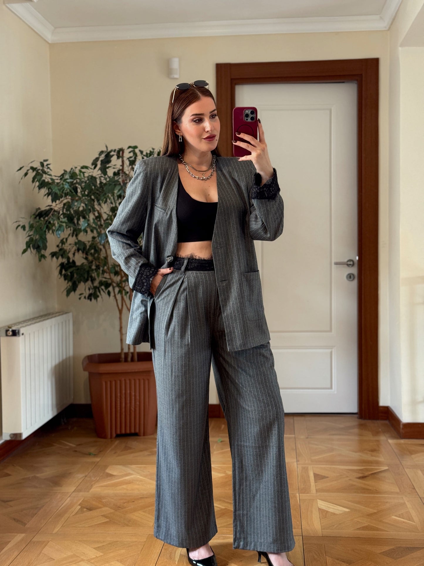 Dantel detaylı çizgili premium takım GRİ