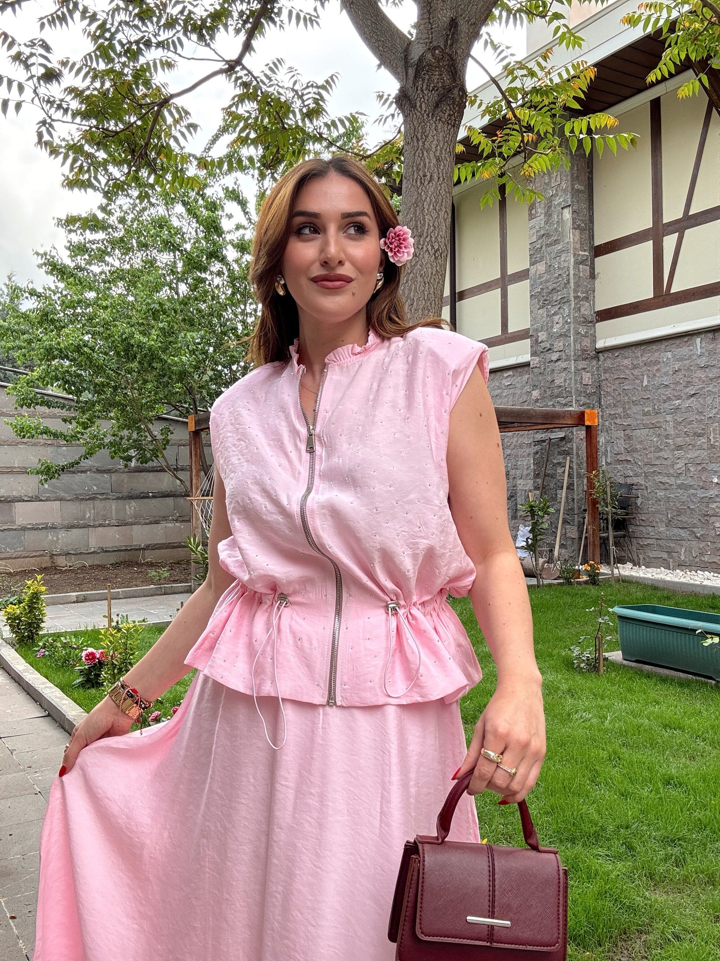 Bağcıklı Taş Detaylı Takım Pembe
