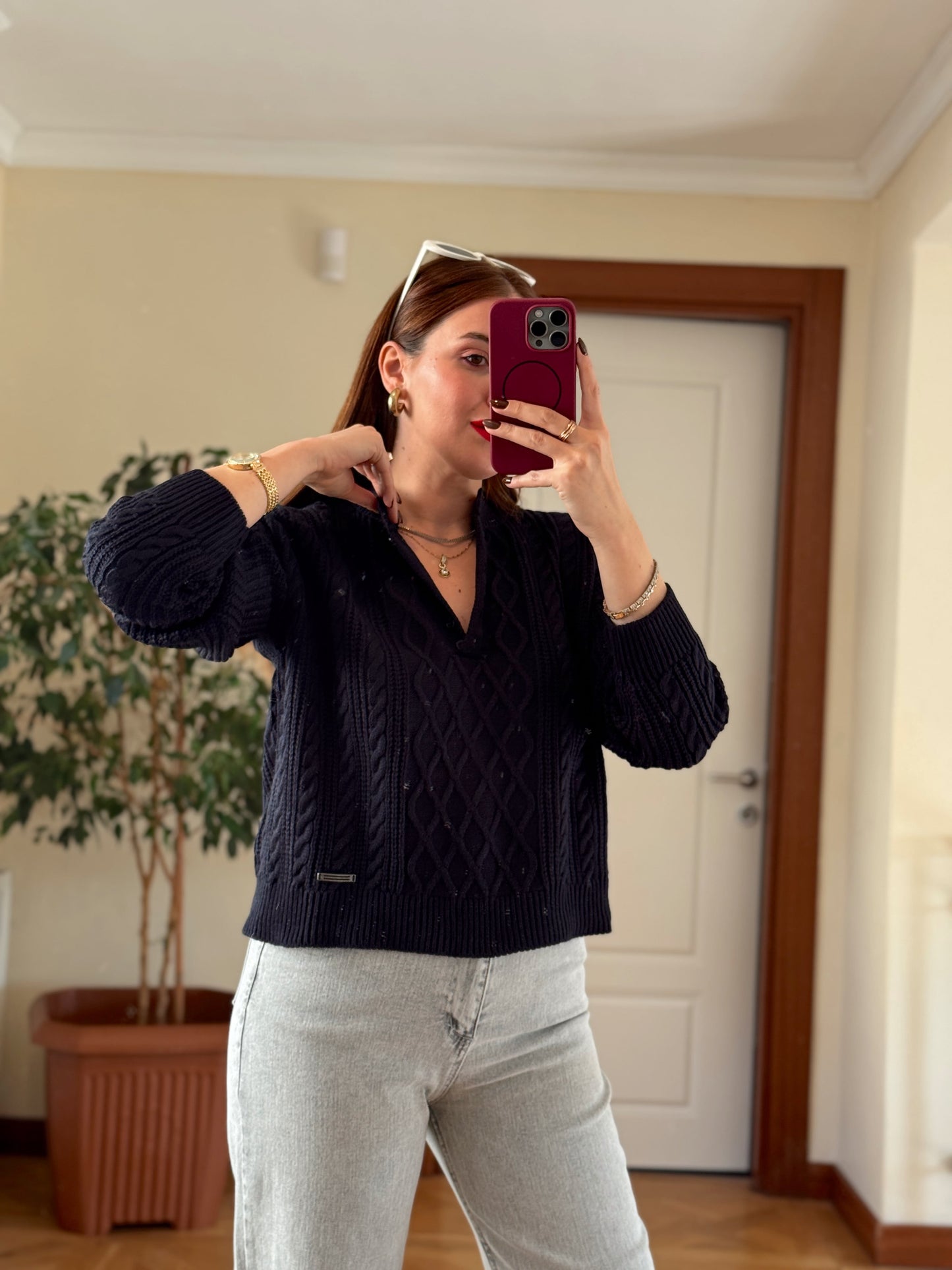 SAÇ ÖRGÜLÜ DÜĞMELİ BLUZ LACİVERT