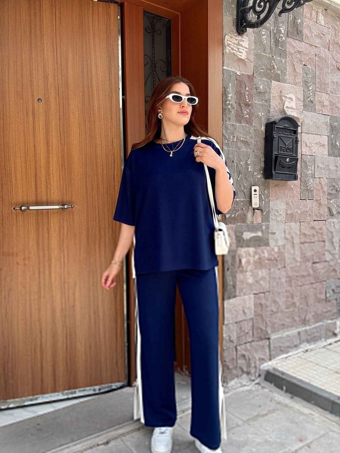 Paça Yırtmaçlı Şeritli Takım Lacivert