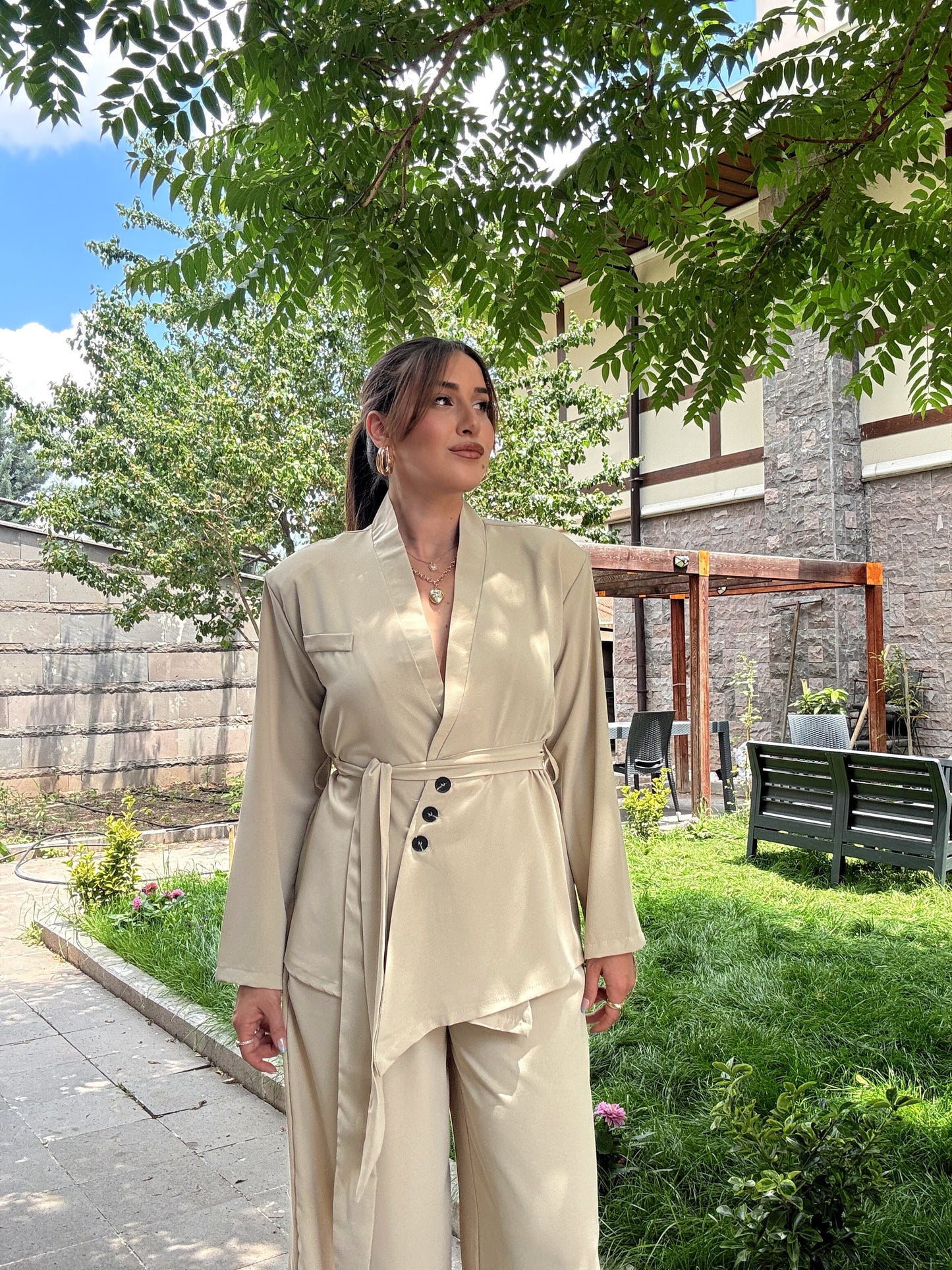 Kuşaklı tensel takım Taş