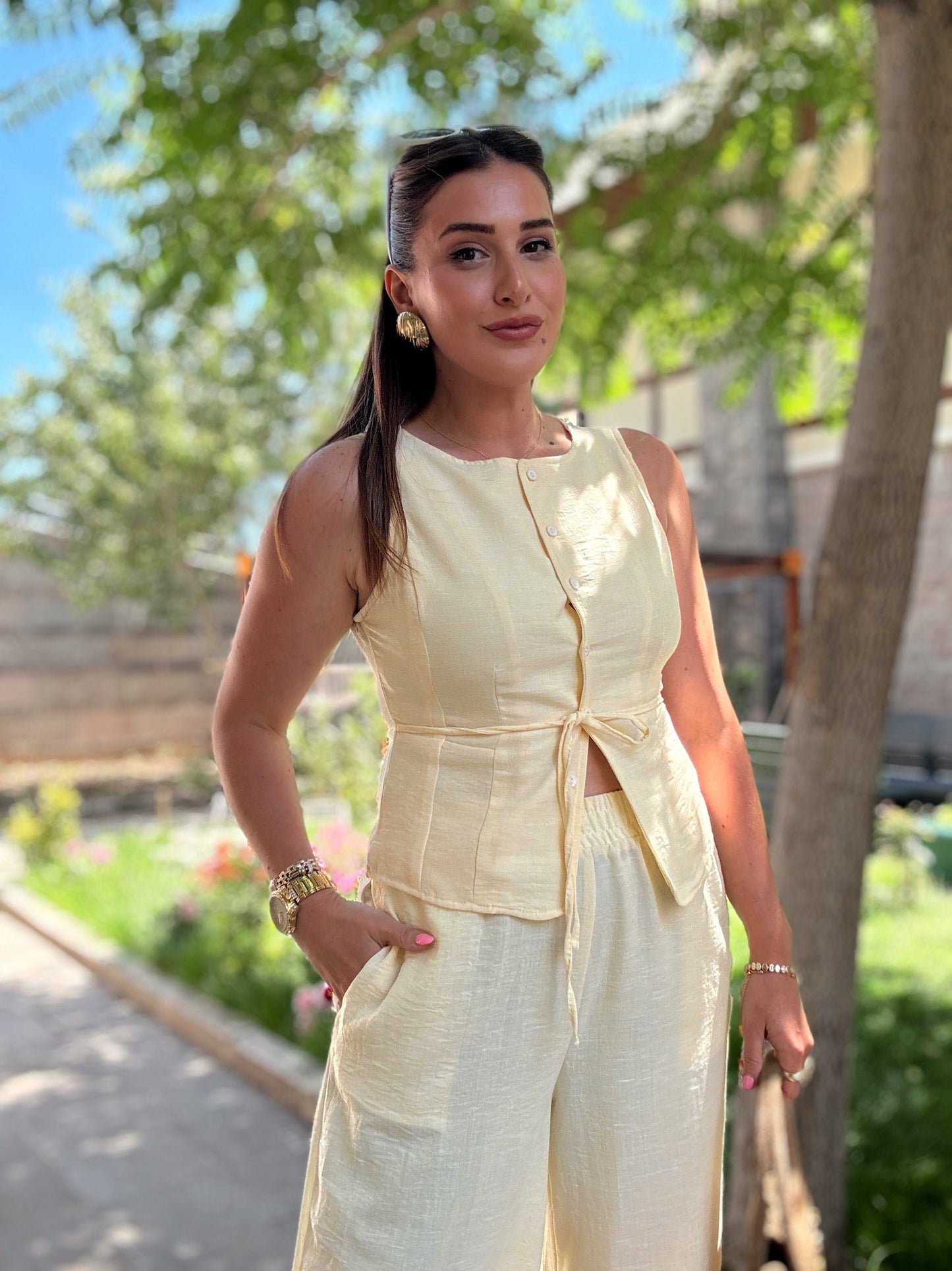 Yelekli bağlama detay keten takım Sarı