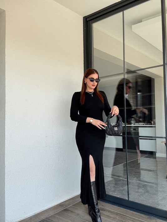 Yırtmaç detay elbise-SİYAH