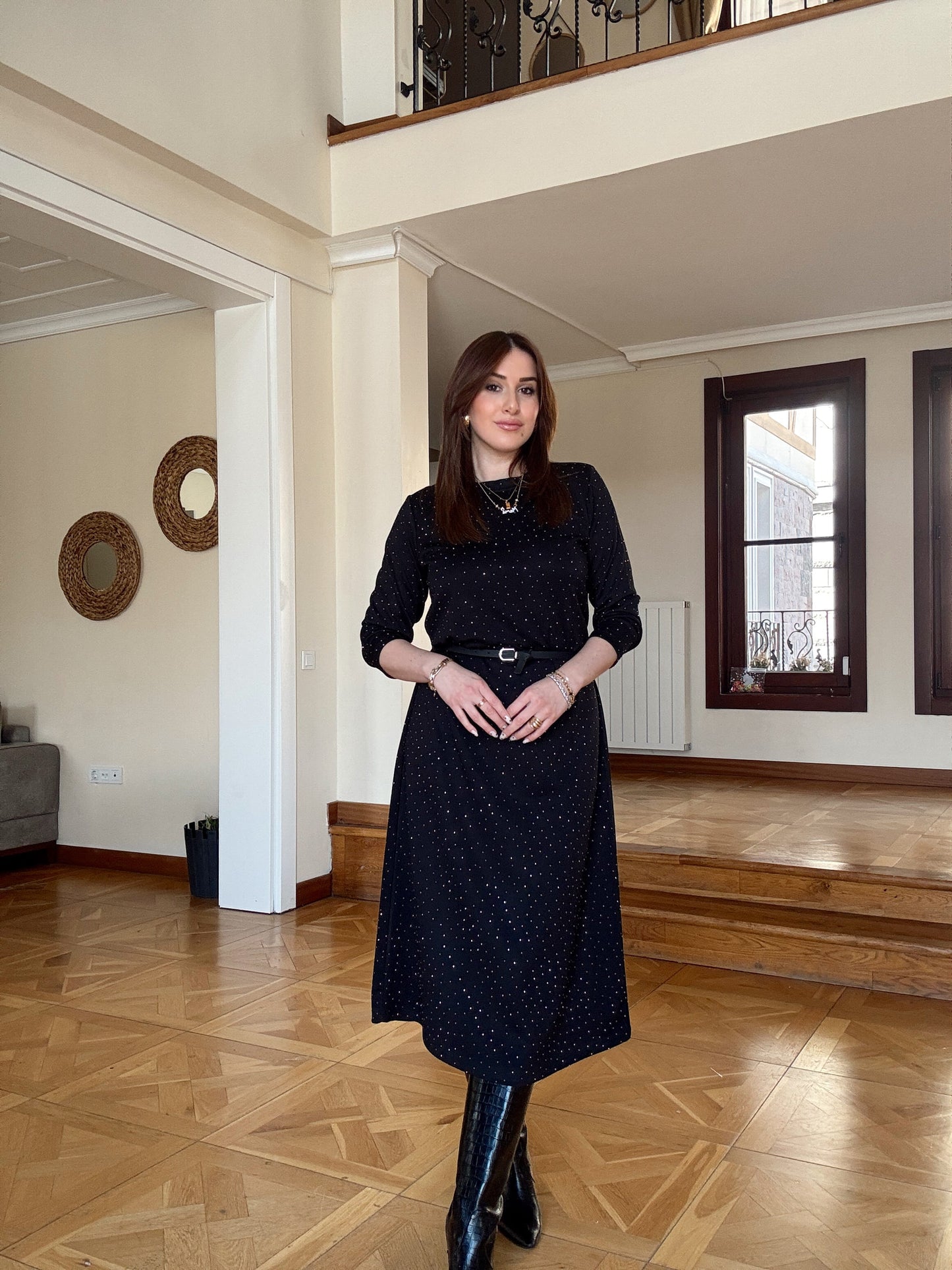 Kemerli Oys Taşlı Elbise-SİYAH