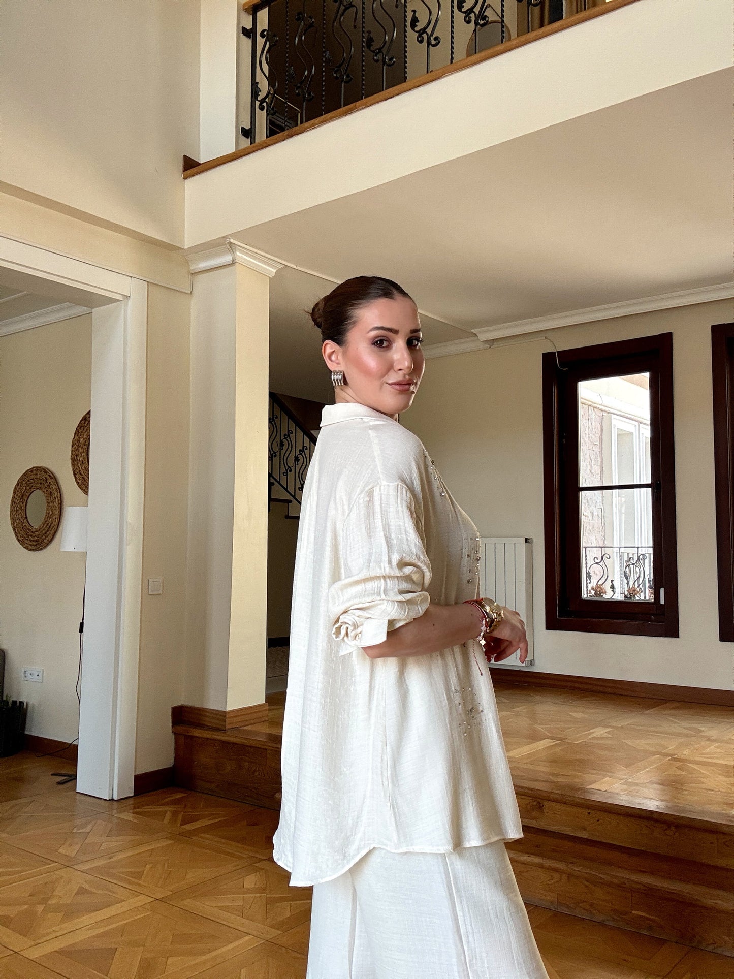 Keten kumaş taşlı oversize gömlek BEJ