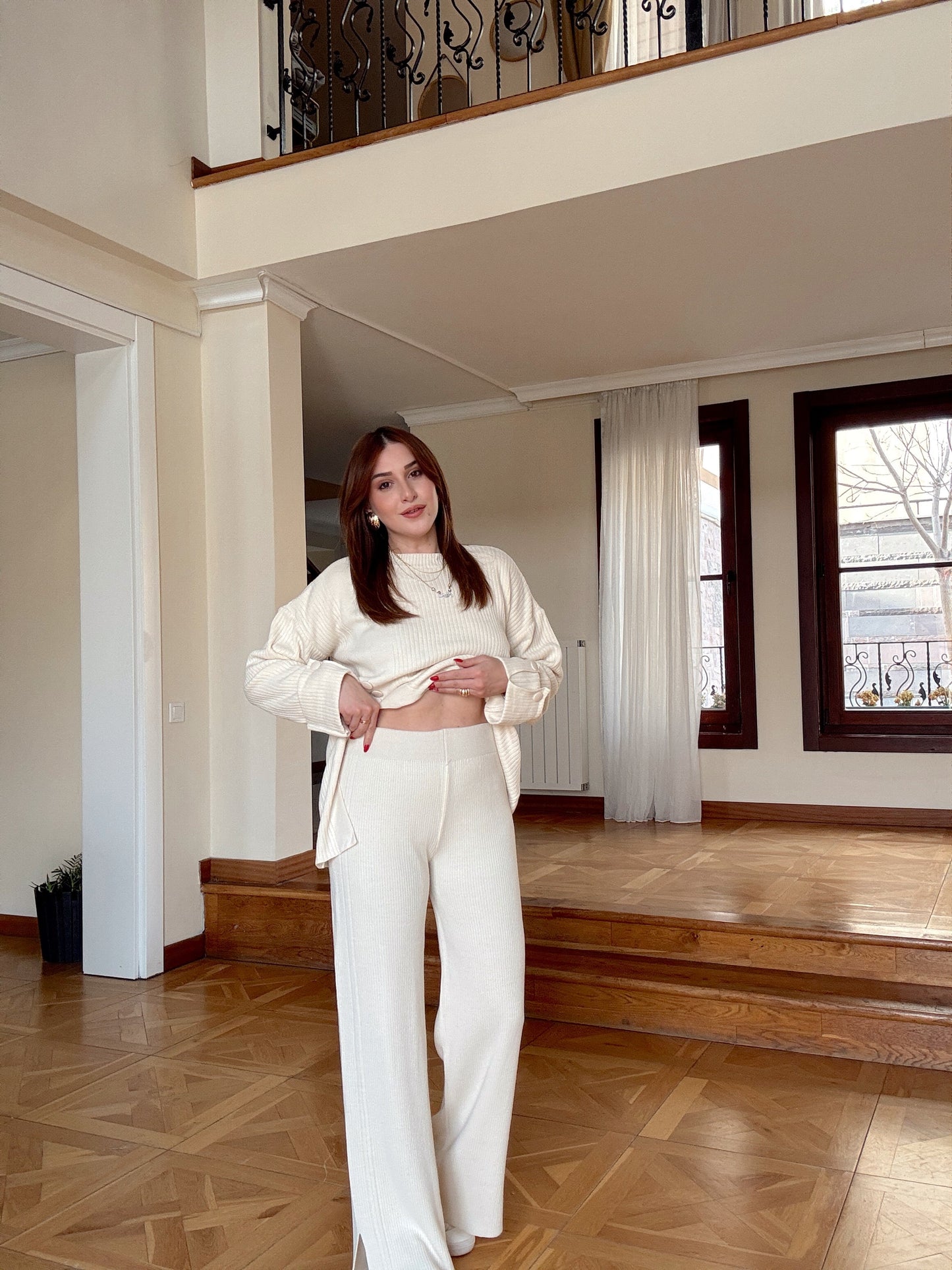 3 Düğmeli yanı yırtmaçlı triko takım-LATTE