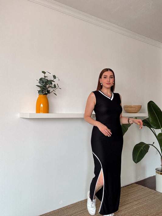 V yaka Yırtmaçlı elbise Siyah