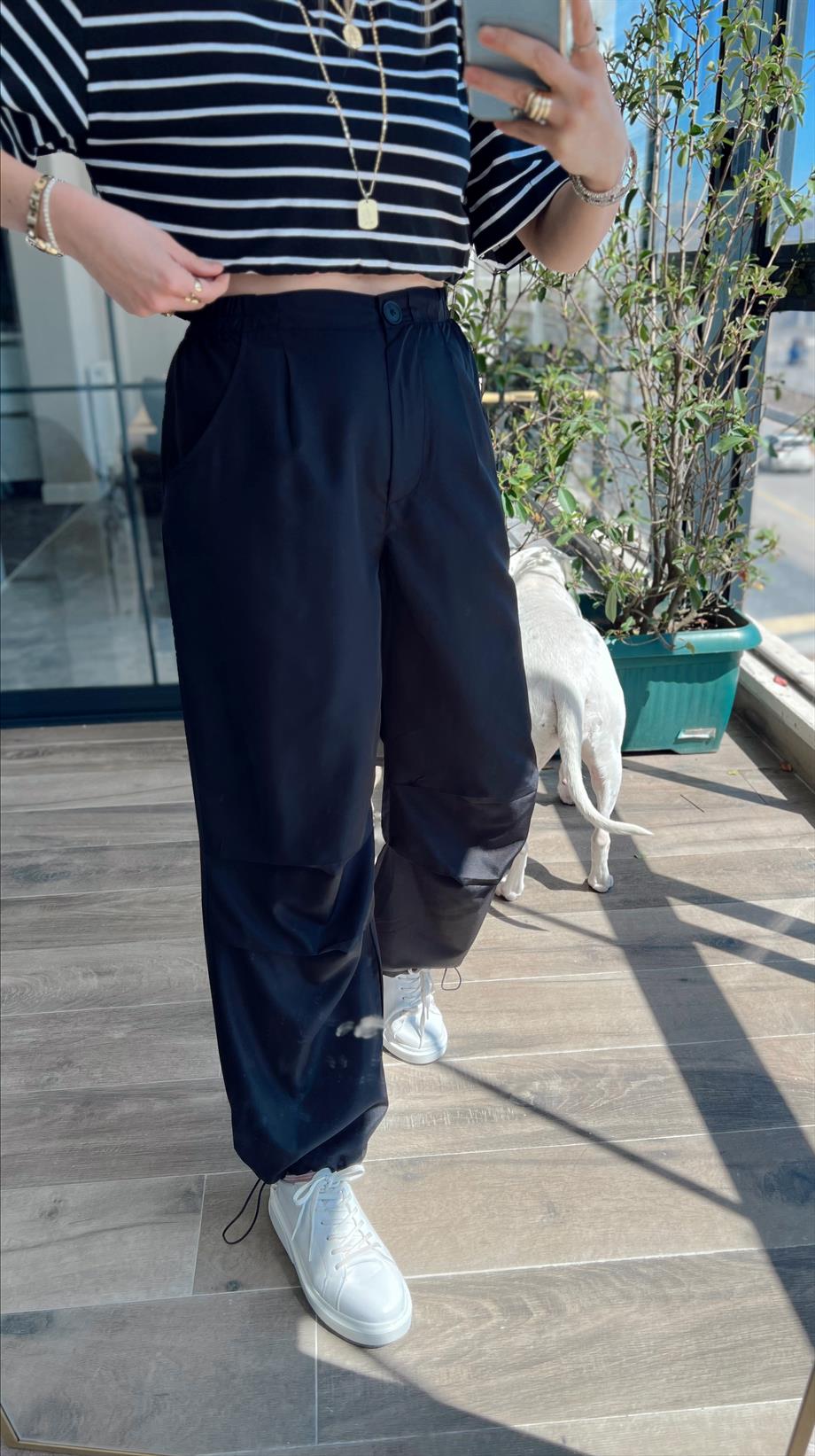 Dizi Pileli Paraşüt Pantolon SİYAH