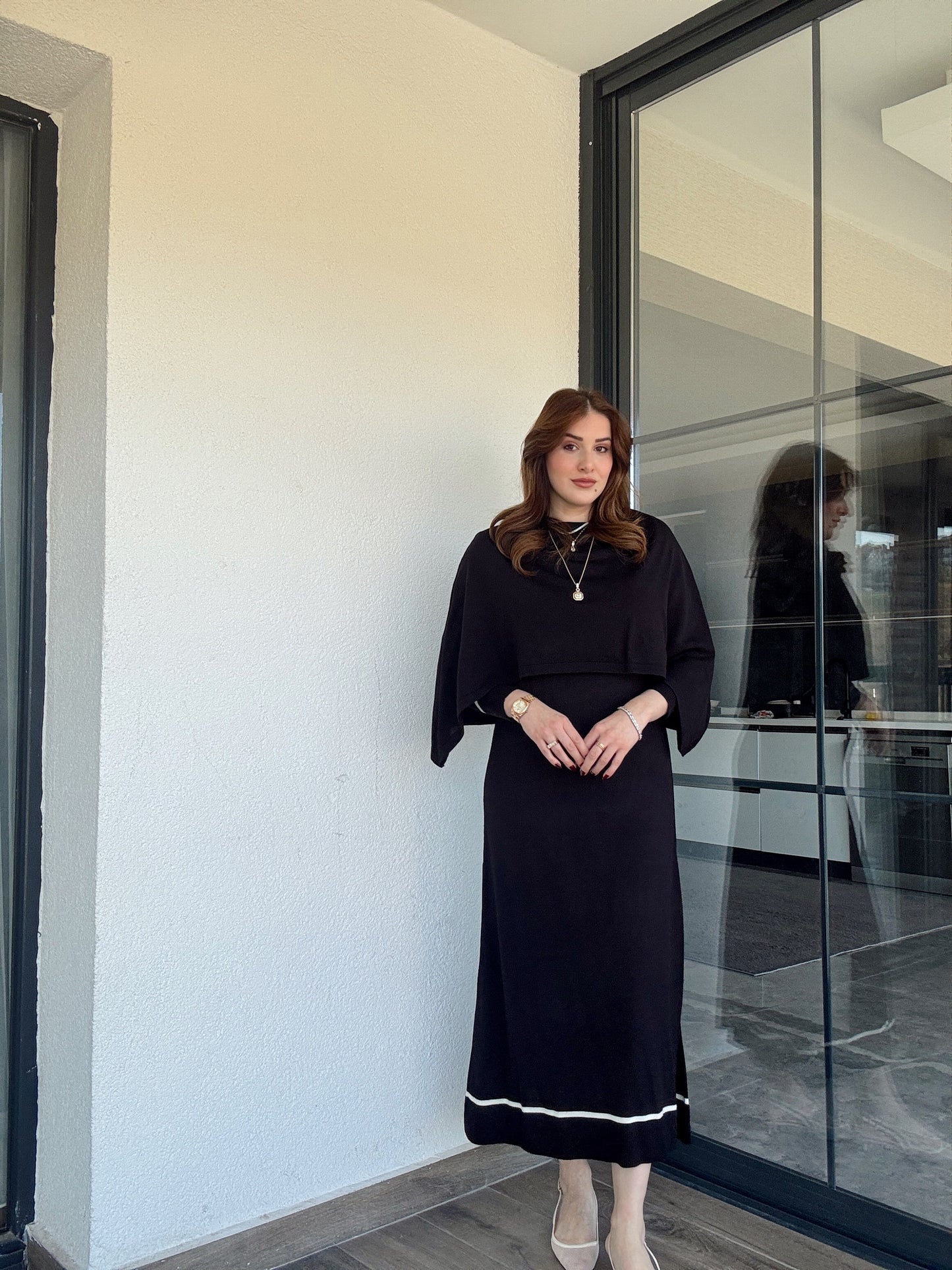 Çizgili pelerinli elbise-SİYAH