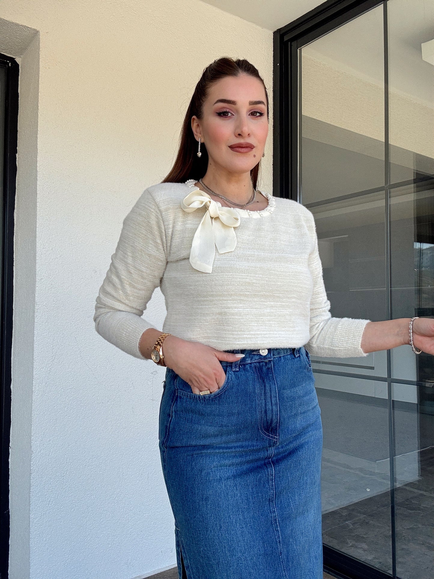 Yaka inci detaylı SİMLİ kazak BEJ