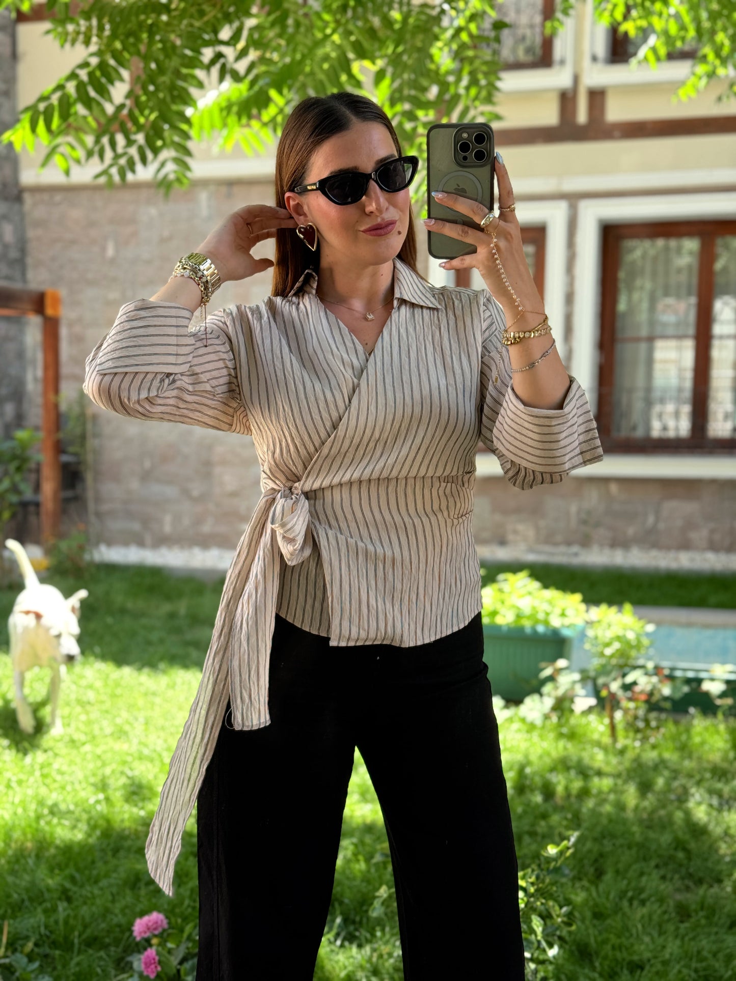Çizgili bağlamalı gömlek Bej