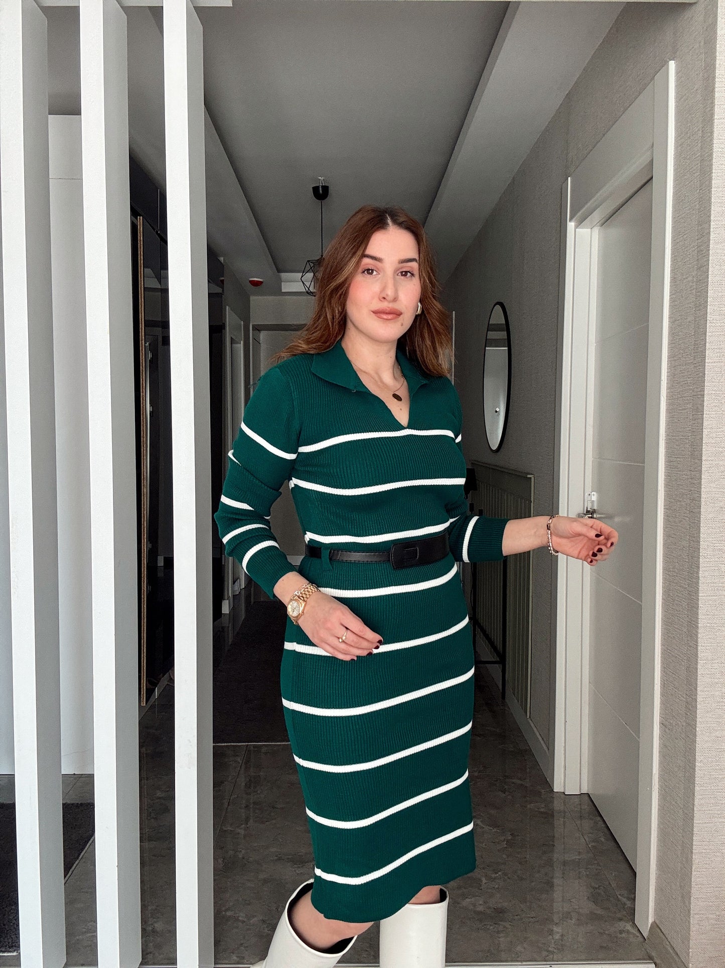 Polo Yaka Çizgili Kemerli Triko Elbise - ZÜMRÜT