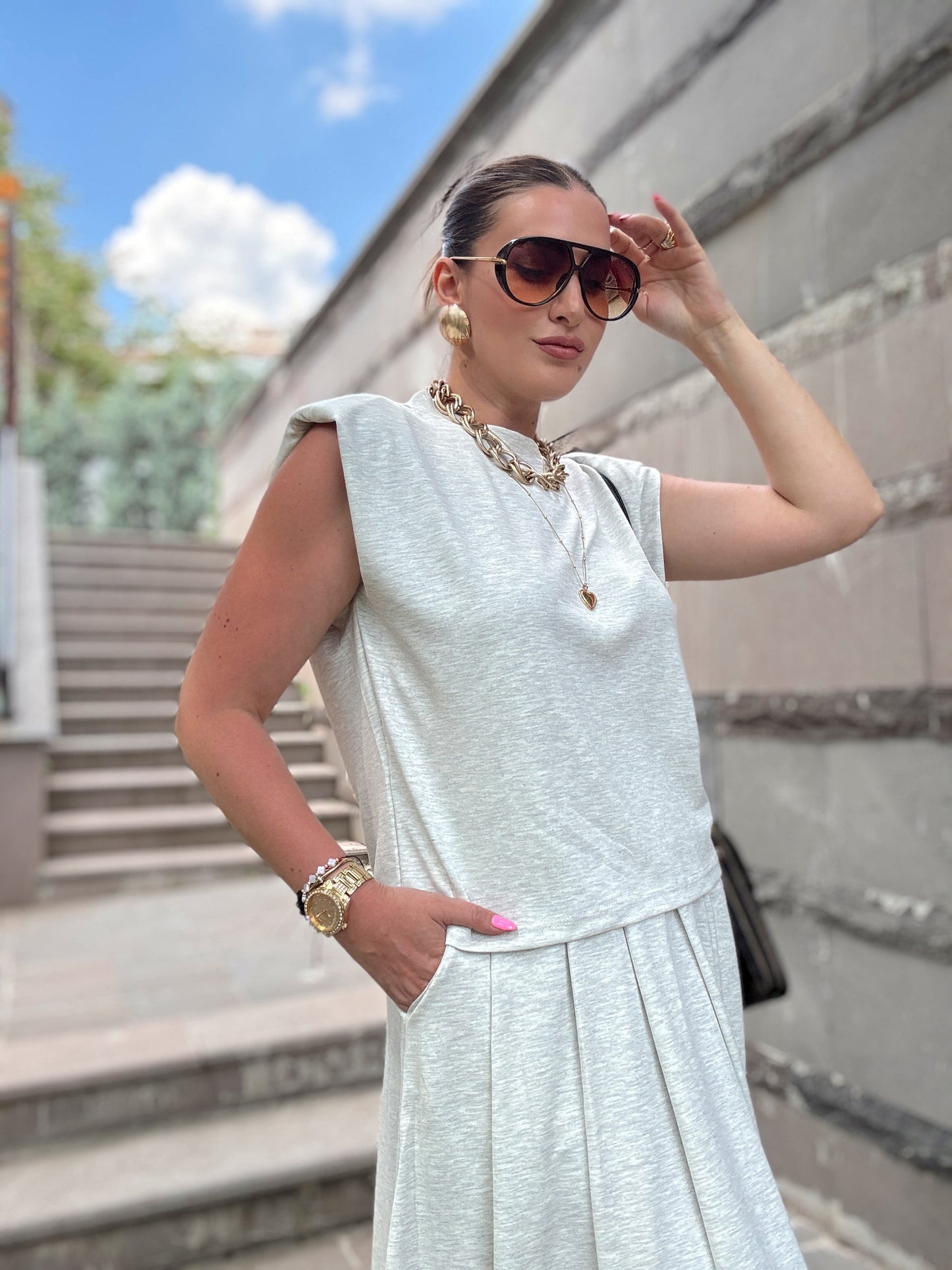Vatkalı modal kumaş etekli takım GRİ