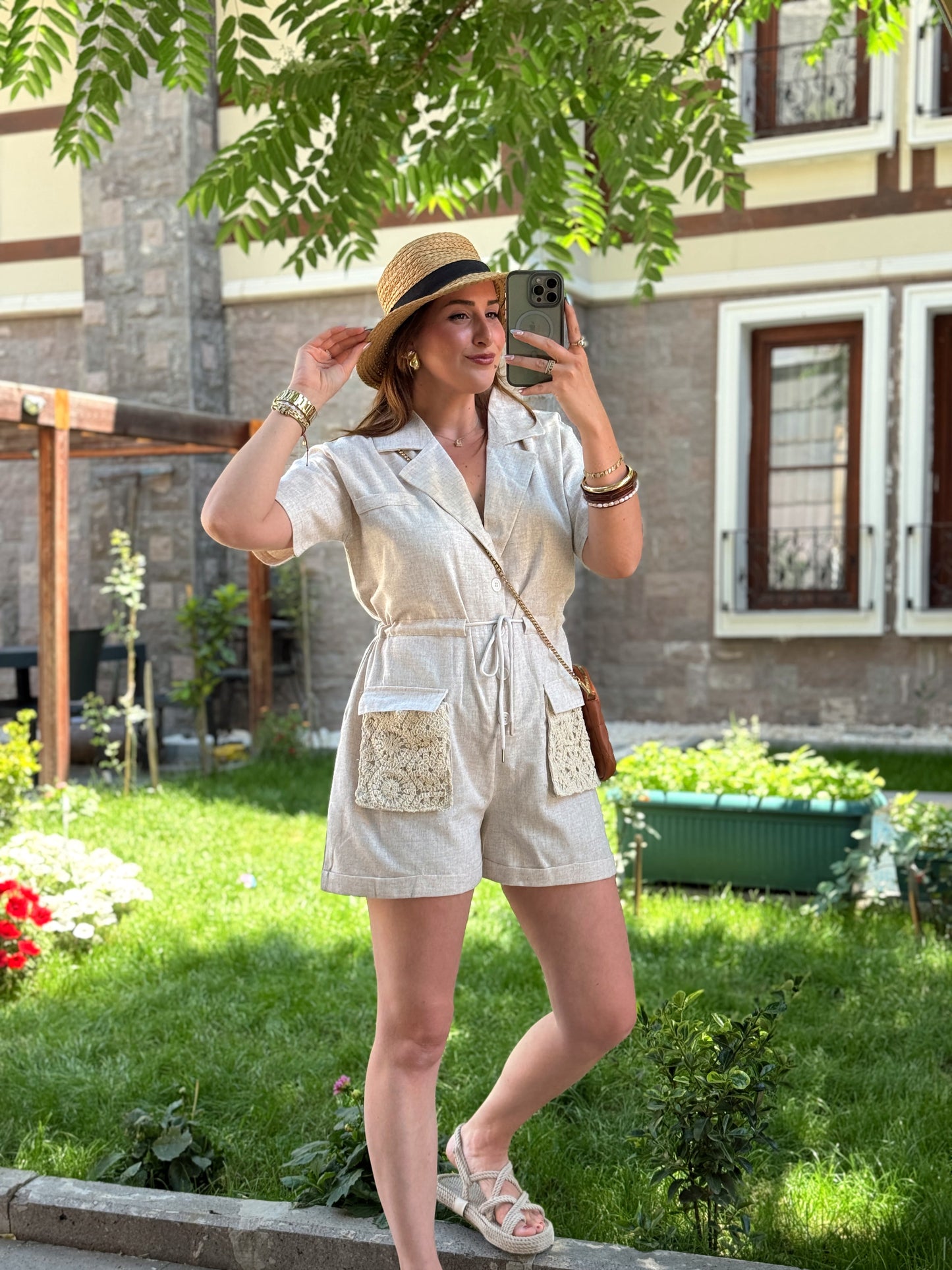 Güpür cep detaylı keten tulum Taş