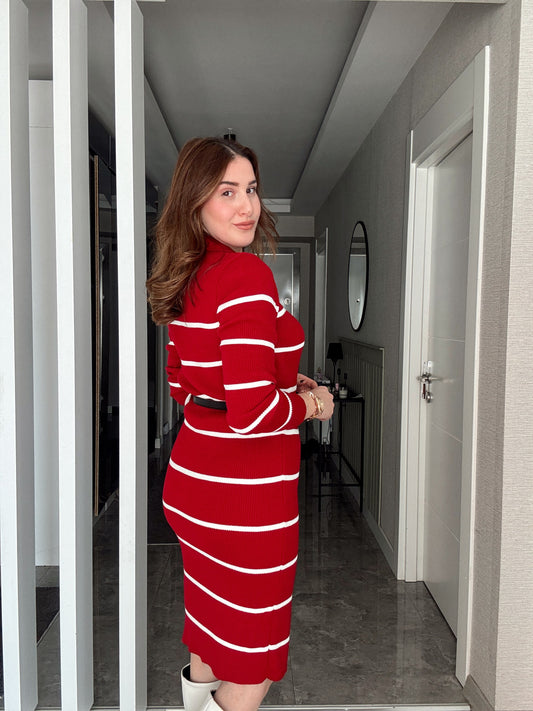 Polo Yaka Çizgili Kemerli Triko Elbise - KIRMIZI