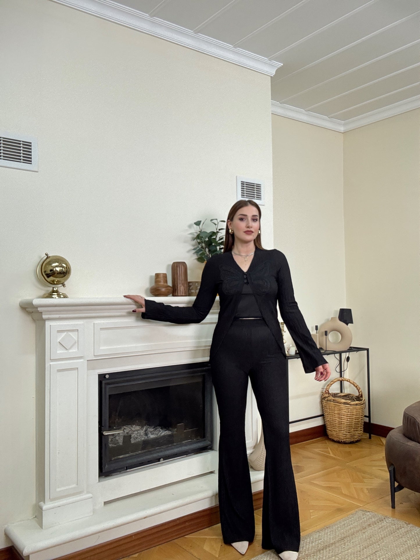 Kelebek dantel detaylı üçlü takım-SİYAH