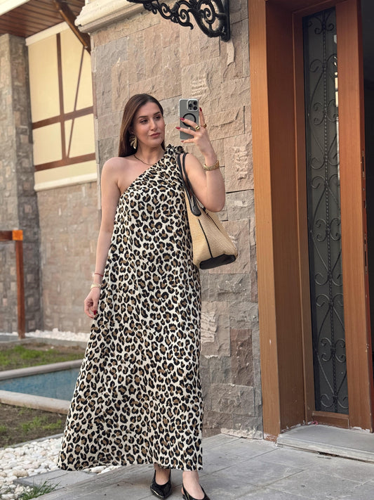 Tek omuz detay leopar desen elbise BEJ