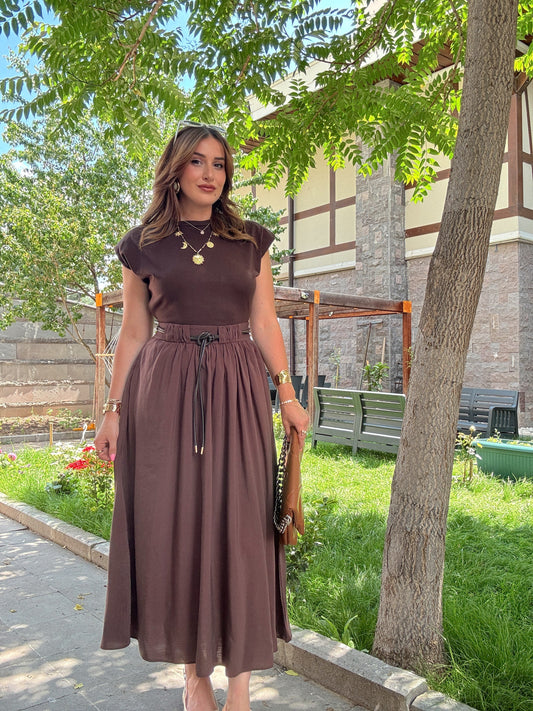 Alt Garnili kemerli elbise Kahve