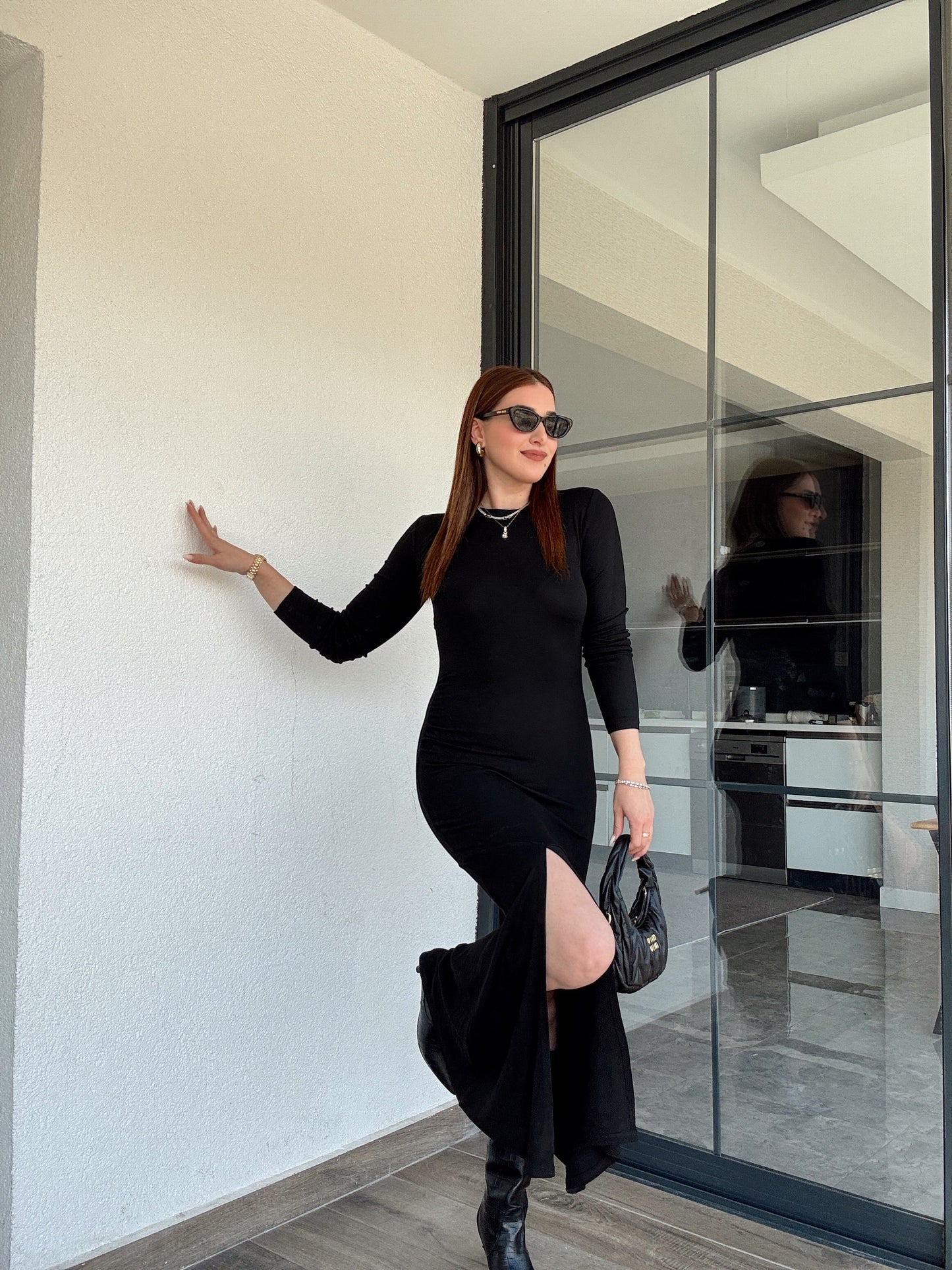 Yırtmaç detay elbise-SİYAH