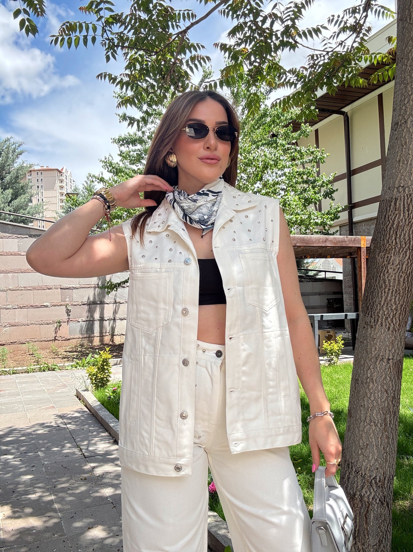 Twst model taş işlemeli jean takım BEYAZ