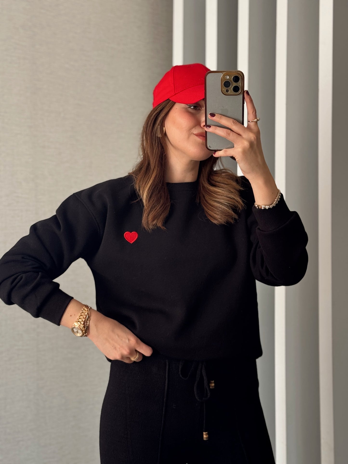 Kalp Nakış 3 İplik Şardonlu Sweatshirt - SİYAH
