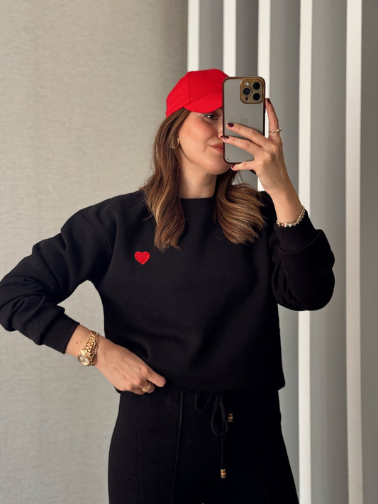 Kalp Nakış 3 İplik Şardonlu Sweatshirt - SİYAH