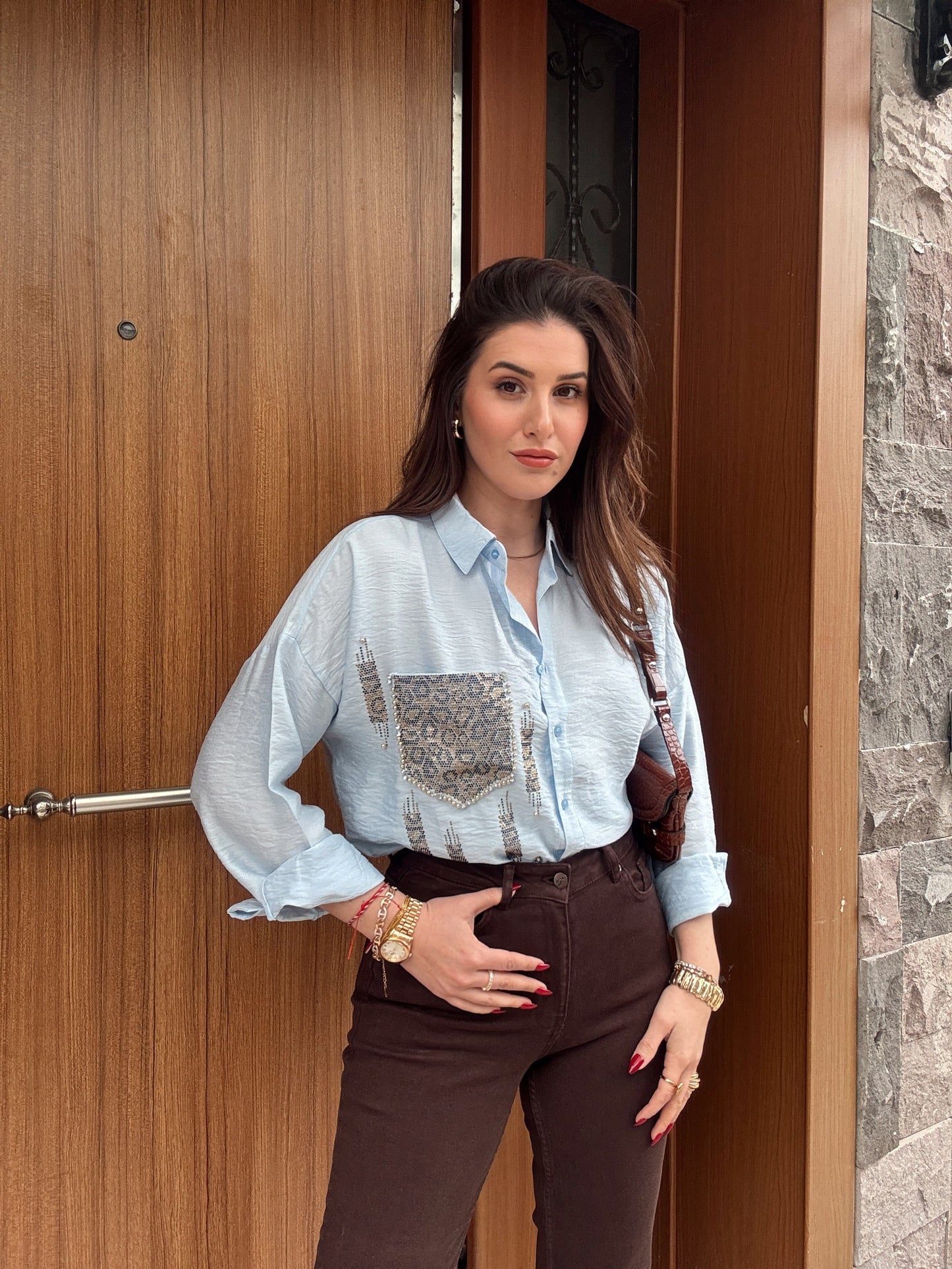 Cebi leopar taş işlemeli gömlek MAVİ