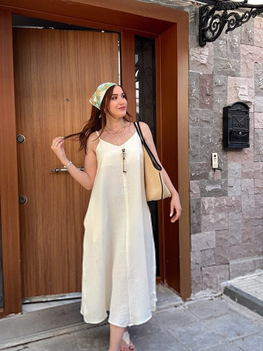 Kolye aksesuar detaylı keten elbise BEJ