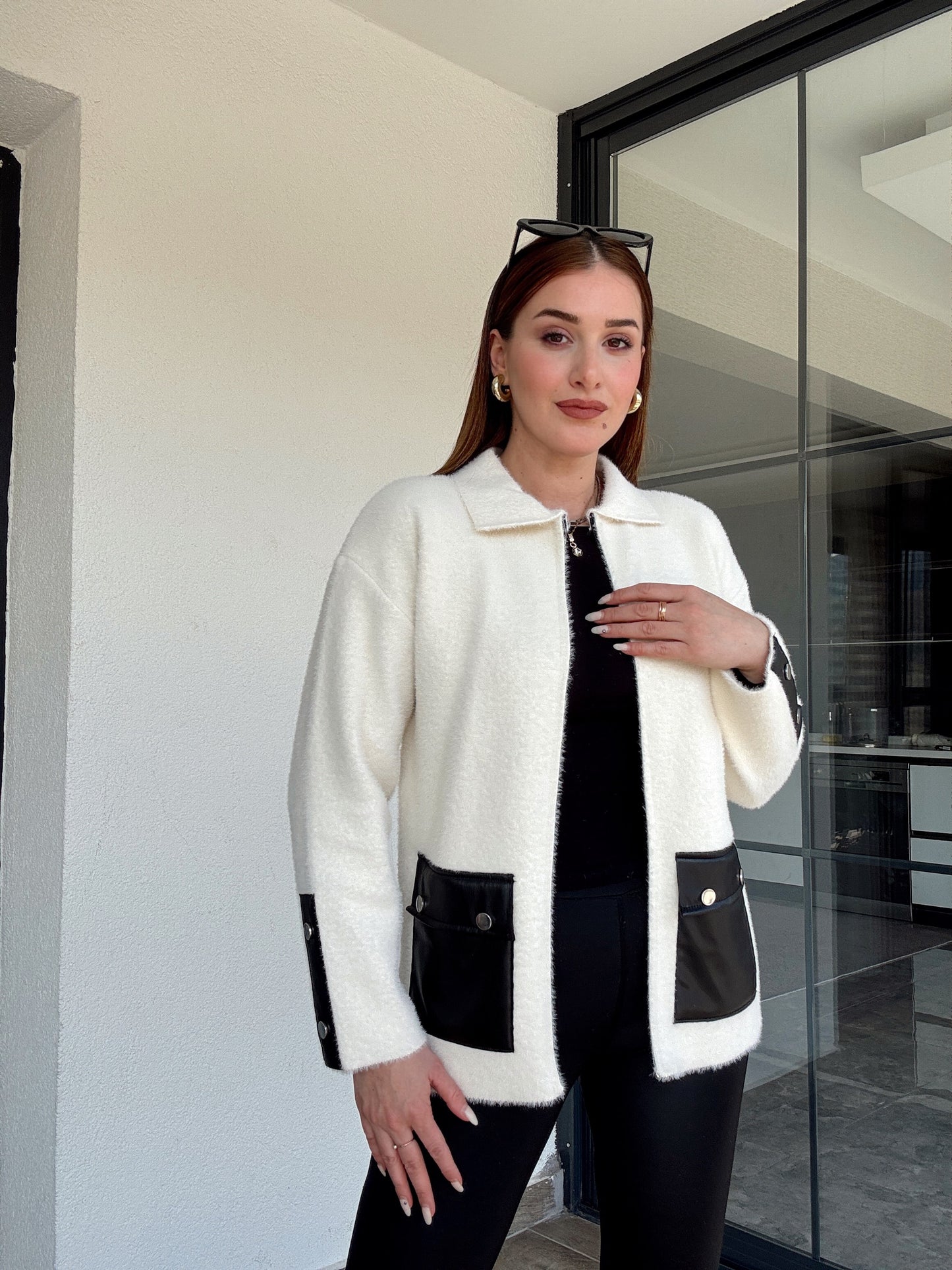 Liliyana deri cepli fermuarlı hırka-EKRU