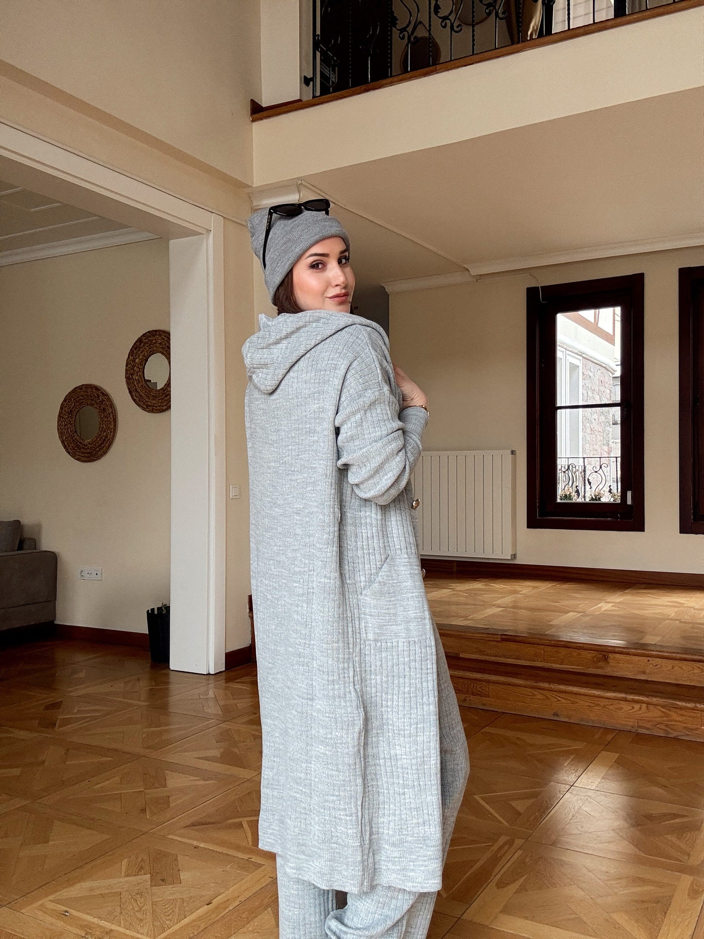 Düğmeli kapüşonlu pantolonlu takım-GRİ
