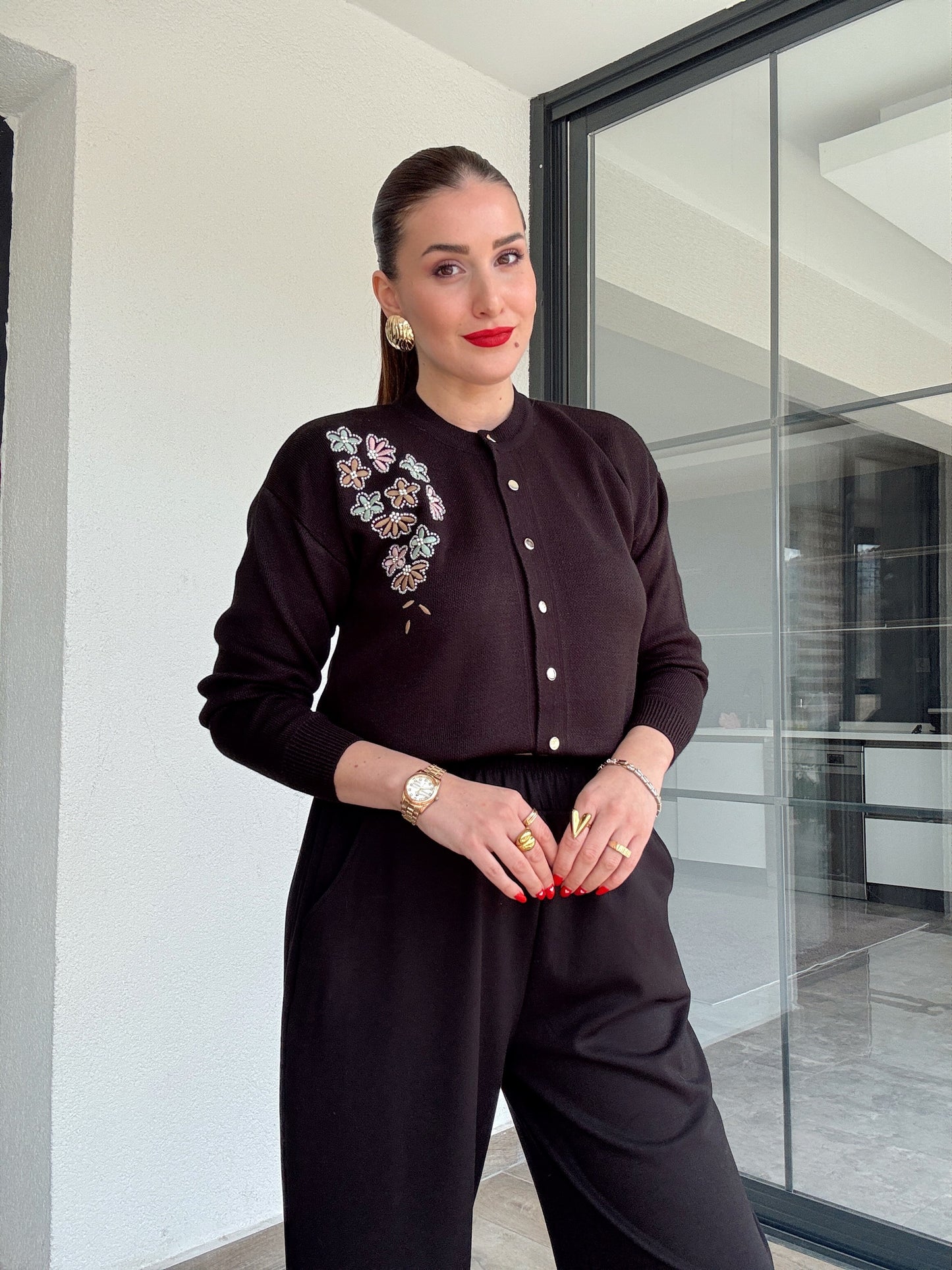 Papatya çiçekli hırka Siyah