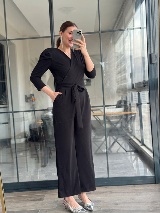 Kolu Pileli Kruvaze Yaka Tulum - SİYAH