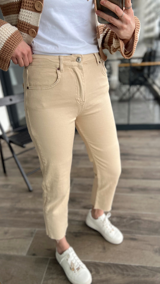 Kesik Paça Premium Jean TAŞ RENGİ