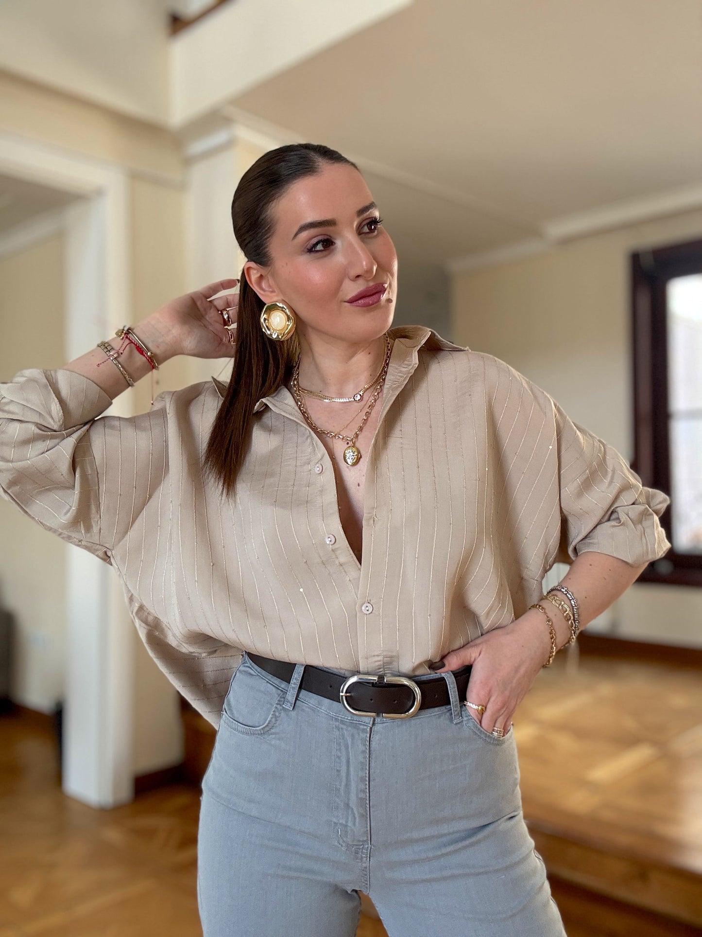 5 Düğme pullu gömlek Bej