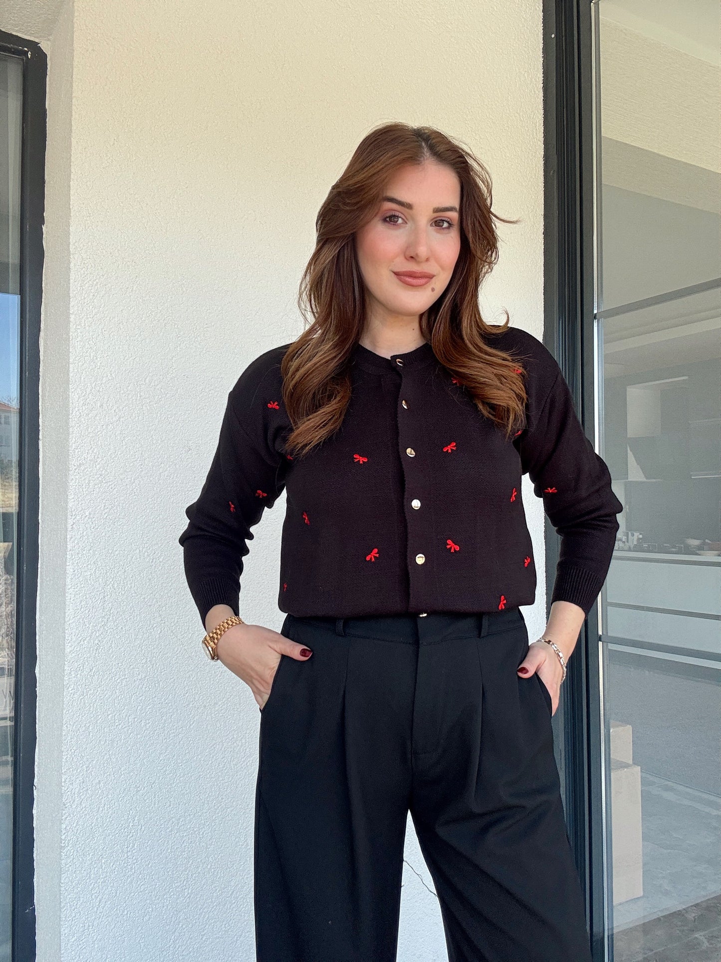 Kurdele nakış işlemeli hırka SİYAH