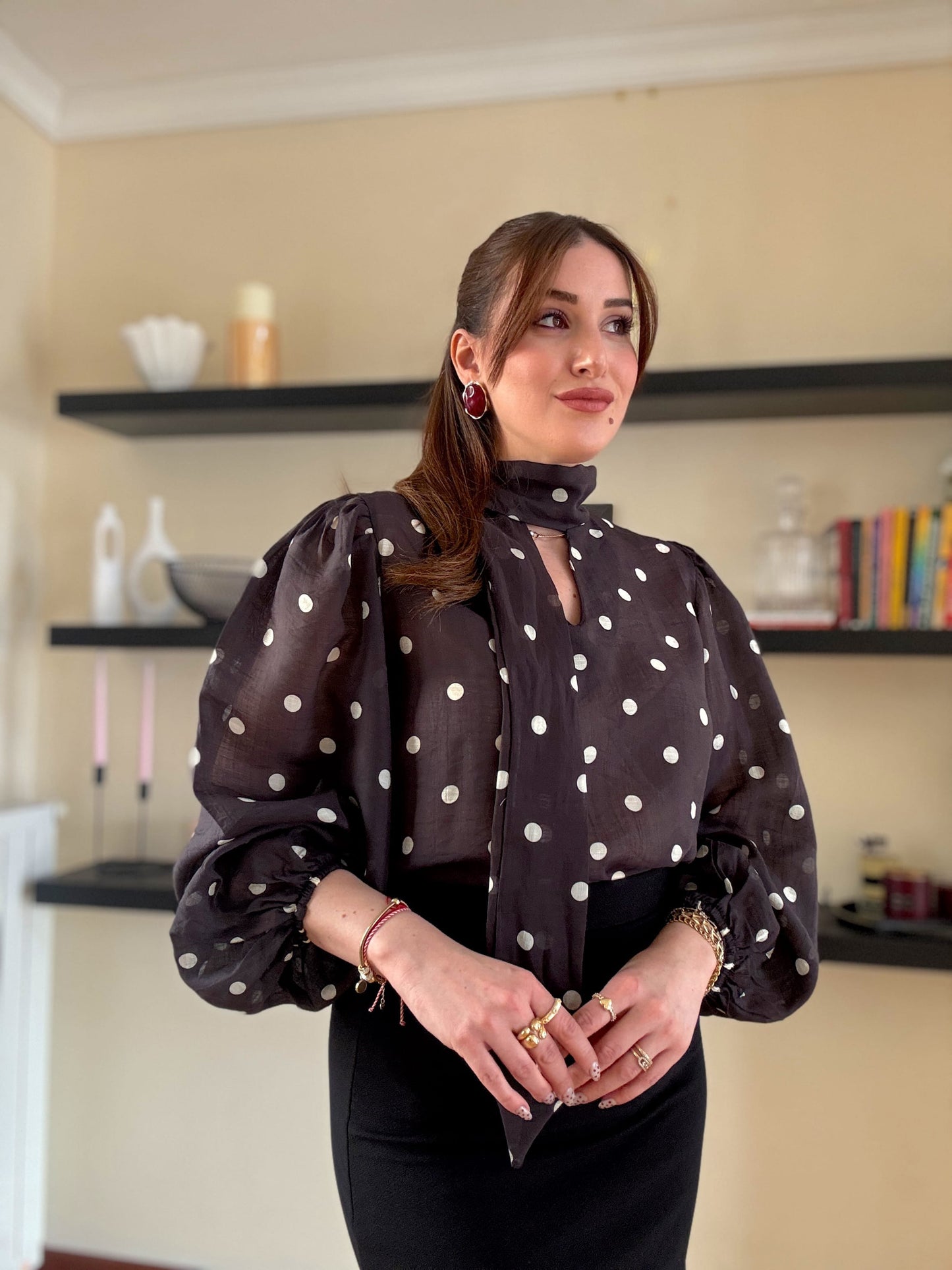 Puantiye desenli viskon gömlek Siyah