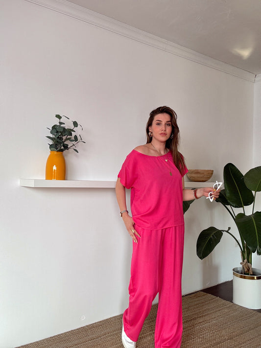 Düşük omuz detaylı tensel kumaş takım PEMBE