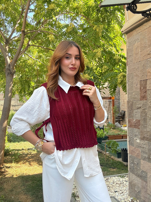Şerit delik desenli triko yelek bordo