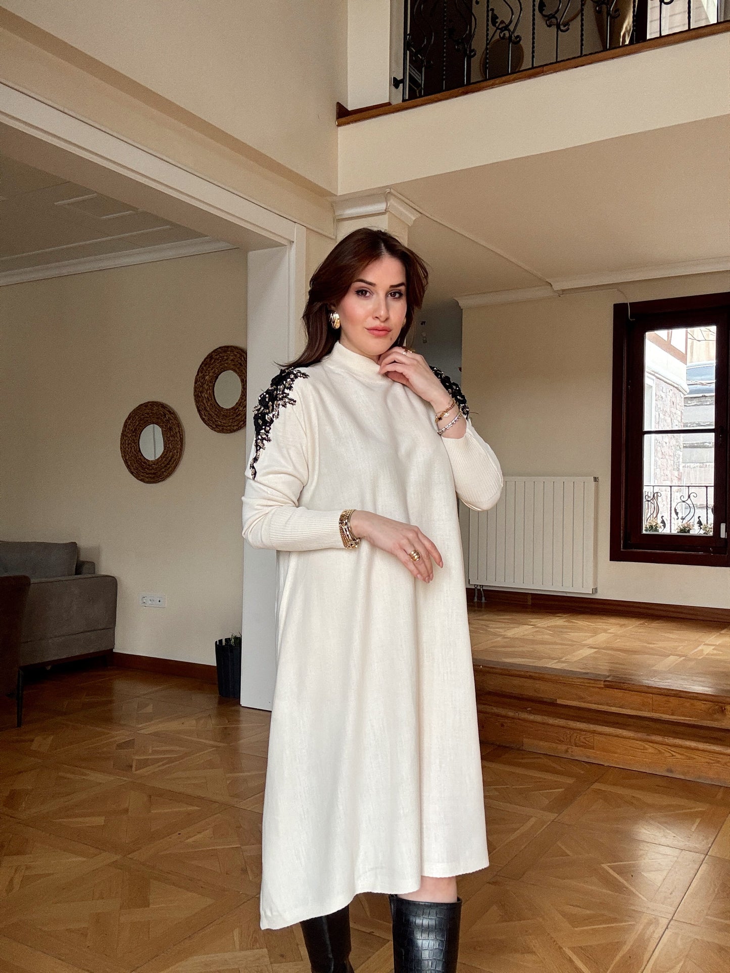 Omuz aksesuarlı tunik elbise-LATTE