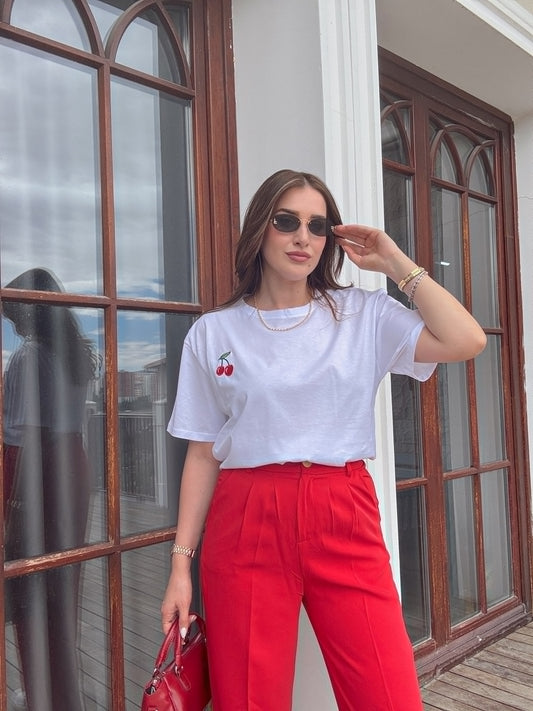 Kiraz nakış detaylı tişört BEYAZ