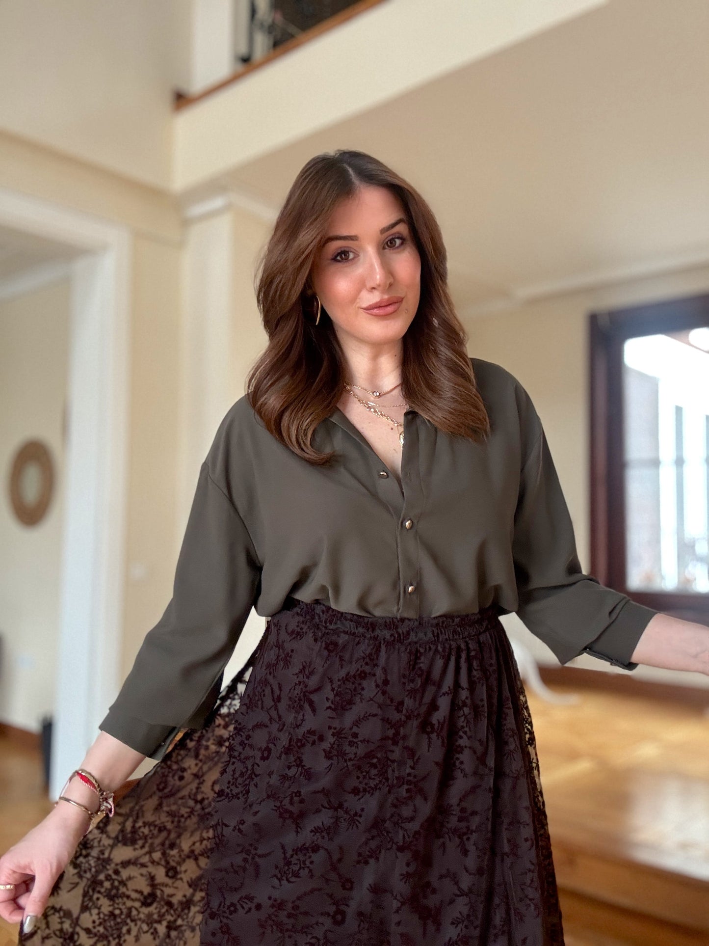 Geniş Manşetli Gömlek - ACI KAHVE