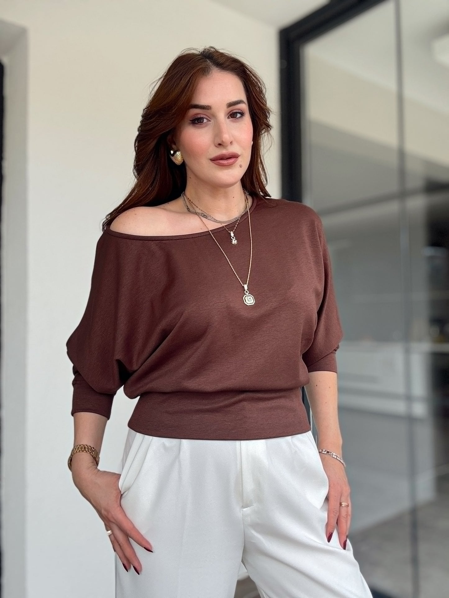 Kayık yaka modal kumaş bluz-KAHVERENGİ