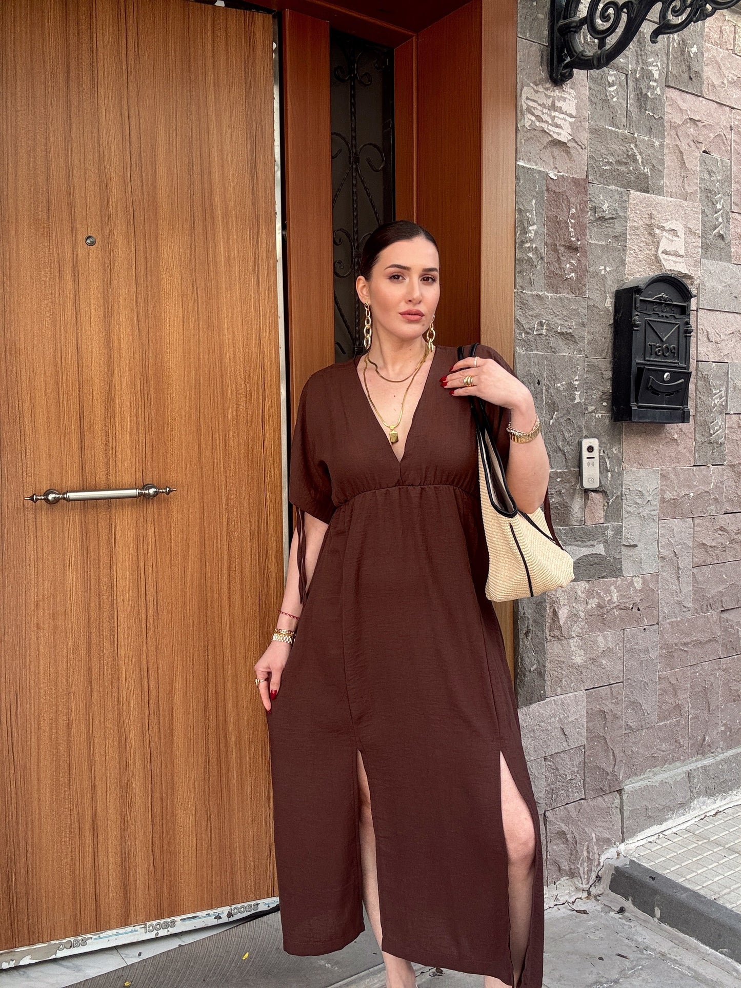 Ön arka v yaka keten elbise KAHVERENGİ
