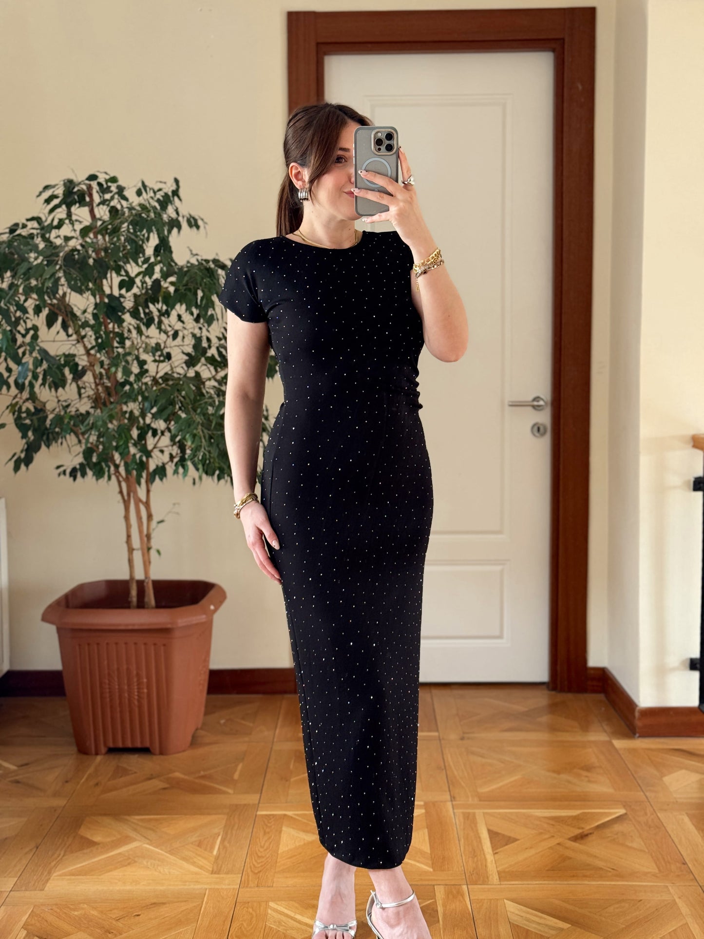 Vatkalı Taşlı Kısa Kol Elbise-SİYAH