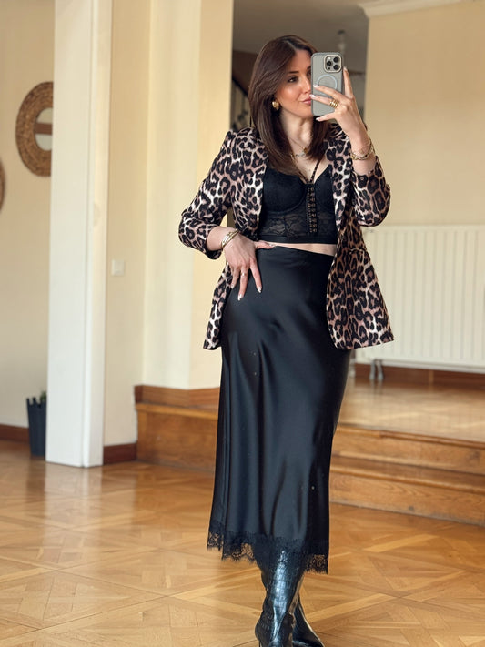 Dantelli Saten Etek-SİYAH