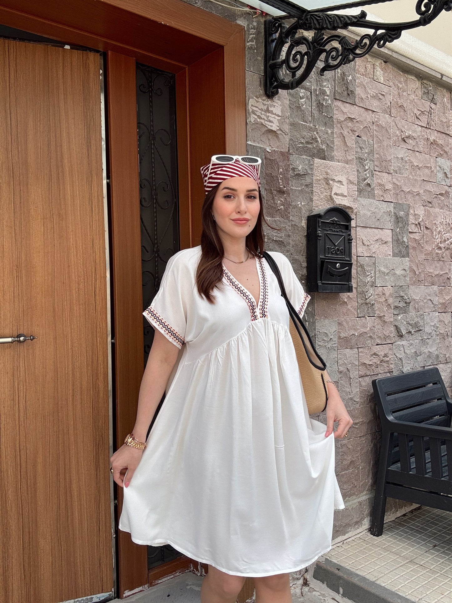 Yaka nakış işlemeli romantik elbise BEYAZ